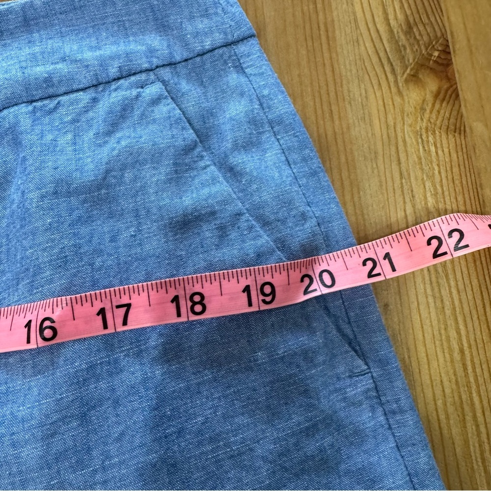 Talbots 100% Cotton Chambray Blue Denim Scalloped 5” Shorts Mid-Rise - Picture 7 of 9